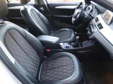 BMW X1 F48 Crossover sDrive18i 136KM 2016 BMW X1 sDrive18i, Salon Polska, Skóra, Klima, zdjęcie 8
