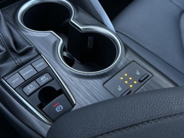 Toyota Camry IX Sedan 2.5 Hybrid Dynamic Force 218KM 2022 Toyota Camry 2.5 Hybrid 218KM CVT Executive l Salo, zdjęcie 20