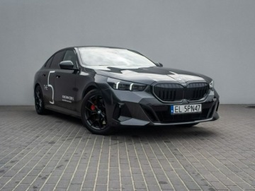 BMW Seria 5 G90-91 2025 BMW 540 xDrive Limuzyna - DEMO - Koła zimowe w, zdjęcie 5