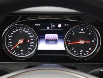 Mercedes Klasa E W213 Limuzyna 2.0 220d 194KM 2018 Mercedes E E 220 d, Salon Polska, Serwis ASO, zdjęcie 10