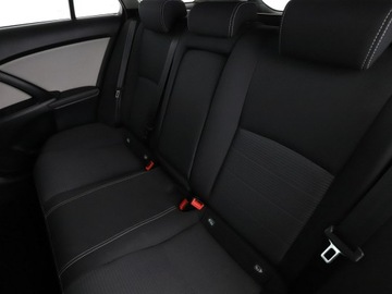 Toyota Avensis III Wagon Facelifting 2015 2.0 D-4D 143KM 2015 Toyota Avensis navi klima auto LED grzane fotele, zdjęcie 16