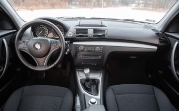 BMW Seria 1 E81/E87 Hatchback 5d E87 1.6 116i 122KM 2008 BMW Seria 1 122KM Lift Navi Alu Pdc Kola Zimowe 1.6 Benzyna 122KM, zdjęcie 19