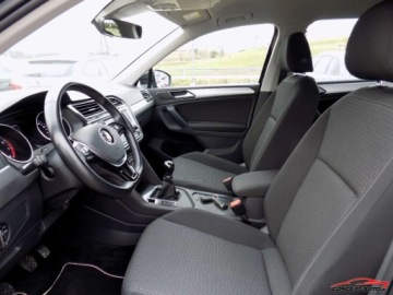 Volkswagen Tiguan II SUV 1.4 TSI 125KM 2017 Volkswagen Tiguan Navi Led Parkdistance FrontAssist 1.4 Benzyna 125KM, zdjęcie 18