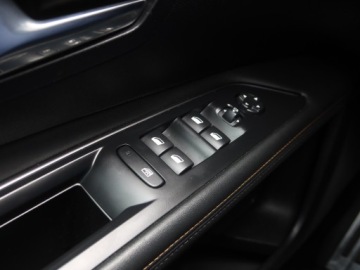 Peugeot 3008 II Crossover Facelifting  1.2 PureTech 130KM 2022 Peugeot 3008 1.2 PureTech, Salon Polska, zdjęcie 17