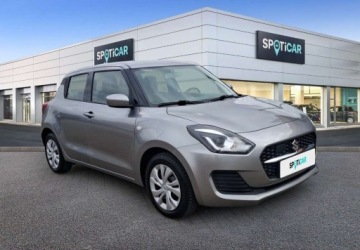 Suzuki Swift VI Hatchback Facelifting 1.2 DualJet SHVS 83KM 2021 Suzuki Swift 1.2 Dualjet SHVS Premium CVT 1.2 Benzyna 83KM, zdjęcie 2