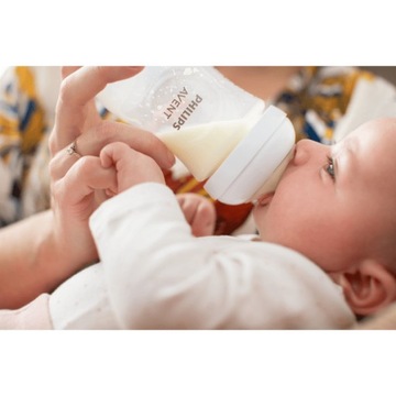 2 бутылочки для кормления Avent Natural 260 мл