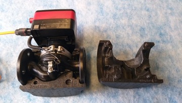 Циркуляционный насос GRUNDFOS Magna3 32-100 F 220
