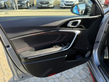 Kia Proceed Shooting Brake 1.6 T-GDI 204KM 2019 Kia Pro Cee'd 1,6 benzyna 204KM automat kamera GT, zdjęcie 15