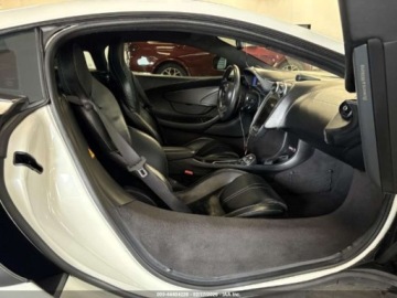  McLaren 570S Coupe 2016 3.8l 3.8 Benzyna 562KM, zdjęcie 5