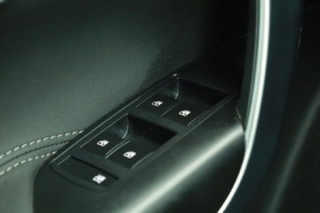 Opel Insignia I Sports Tourer Facelifting 2.0 CDTI BiTurbo ECOTEC 195KM 2015 Opel Insignia 2.0 BiTurbo CDTI, Salon Polska, zdjęcie 13