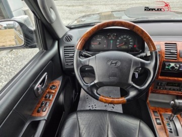 Hyundai Terracan 2.9 16V DSL 150KM 2004 Hyundai Terracan 2.9 CRDI 150KM 4x4 Automat Klimatyzacja Opony AT Zadbany, zdjęcie 14