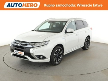Mitsubishi Outlander III SUV PHEV Facelifting 2017 2.0 203KM 2017 Mitsubishi Outlander PHEV 4x4 automat skóra el.