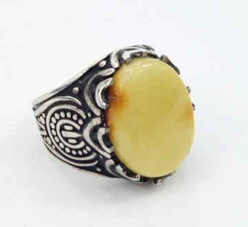 Zdobiony srebrny sygnet pierścionek z naturalnym bursztynem bursztyn żółty