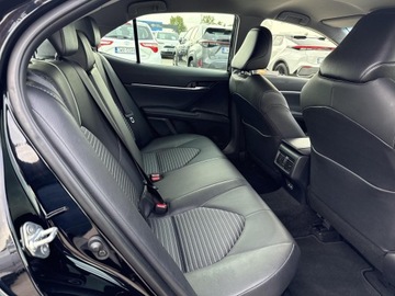 Toyota Camry IX Sedan 2.5 Hybrid Dynamic Force 218KM 2023 Toyota Camry 2.5 Hybrid Prestige CVT 2.5 Hybrid Pr, zdjęcie 9