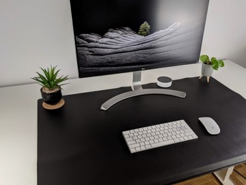 Кожаный коврик для стола с клапаном - черный - 100 x 45 см