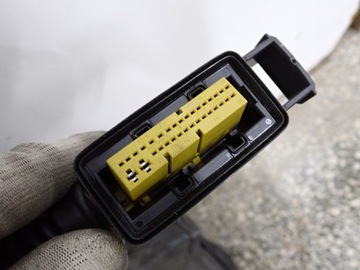 DVEŘE LEVÝ ZADNÍ KOMPLETNÍ EVROPA ORIG. SKODA ENYAQ 23R