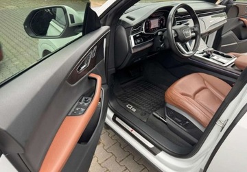 Audi Q8 SUV 3.0 55 TFSI 340KM 2019 Audi Q8 3.0 benz 340 ps ,niski pot przebieg 3.0 Benzyna 340KM, zdjęcie 14