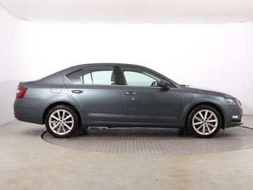 Skoda Octavia III Liftback Facelifting 1.5 TSI ACT 150KM 2018 Skoda Octavia 1.5 TSI, Salon Polska, Klima, zdjęcie 5