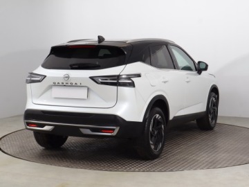 Nissan Qashqai III Crossover Facelifting 1.3 DIG-T MHEV 158KM 2025 Nissan Qashqai 1.3 DIG-T MHEV, 1. Właściciel, zdjęcie 4