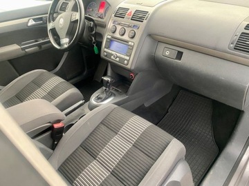 Volkswagen Touran I 1.4 TSI 140KM 2008 Volkswagen Touran Automat 1.4 Benzyna 140KM, zdjęcie 21