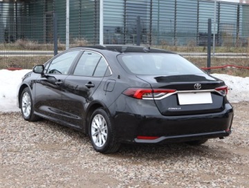 Toyota Corolla XII Sedan 1.5 VVT-i 125KM 2022 Toyota Corolla 1.5 VVT-i, Salon Polska, Automat, zdjęcie 3
