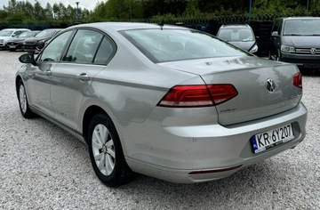 Volkswagen Passat B8 Limousine 2.0 TDI BlueMotion Technology 150KM 2017 Volkswagen Passat Salon PL,LED,Navi,PDC,Gwarancj, zdjęcie 5
