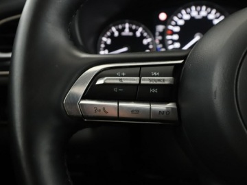 Mazda CX-30 2.0 Skyactiv-X 186KM 2022 Mazda CX-30 mHEV 4x4 skóra navi kamera grzane, zdjęcie 31