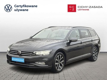 Volkswagen Passat B8 Variant Facelifting 1.5 TSI EVO 150KM 2023 Volkswagen Passat reflektory LED kamera nawigacja tempomat aktywny FV