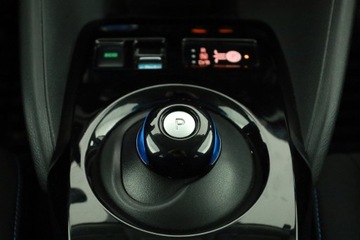 Nissan Leaf II Hatchback Elektryczny e+ 62kWh 218KM 2020 Nissan Leaf 62 kWh, SoH 92%, 1. Właściciel, zdjęcie 17