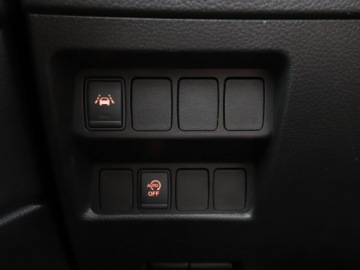 Nissan Qashqai II Crossover Facelifting 1.6 DiG-T 163KM 2018 Nissan Qashqai N-Connecta 163KM panorama navi, zdjęcie 34