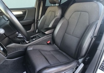 Volvo XC40 Crossover 1.5 T3 163KM 2020 Volvo XC 40 1.5 T3 163KM Momentum FV 23 Salon PL 1 wlasciciel ASO bezwypad, zdjęcie 11