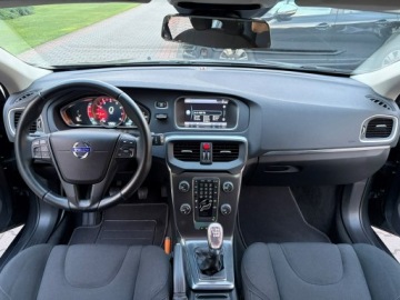 Volvo V40 II Hatchback 1.6 T2 120KM 2013 Volvo V40 1.6 benzyna Xenony Podgrzewane fotele, zdjęcie 8