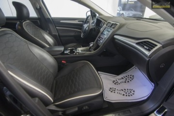 Ford Mondeo V Kombi 2.0 TDCi 180KM 2018 Ford Mondeo VIGNALE / Dynamic Led / Kamery, zdjęcie 28