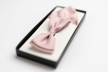 МУЖСКОЙ ГЛАДКИЙ ГАЛСТУК-БАБОЧКА БЛЕДНО-ПУДРОВЫЙ РОЗОВЫЙ + ТРУБКА