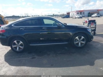 Mercedes GLC C254/X254 2023 Mercedes-Benz GLC 300 4Matic Coupe 2023 2.0 Benzyna 255KM, zdjęcie 6
