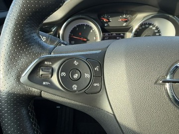 Opel Insignia II Grand Sport Facelifting 2.0 Diesel 174KM 2022 Opel Insignia 2.0 CDTi 174KM 2022r bogata wersja, zdjęcie 13