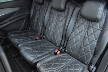 Peugeot 5008 II Crossover 2.0 BlueHDI 180KM 2018 Peugeot 5008 PEUGEOT 5008 GT 2.0HDI 180KM 7-OSOB LED Panorama Kamery Gwara, zdjęcie 35