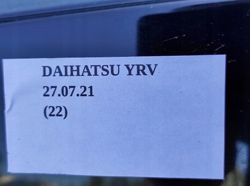 SKLO (OKNO) DVEŘE LEVÝ ZADNÍ DAIHATSU YRV 1.3