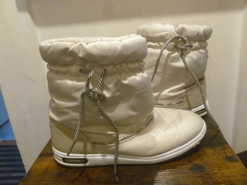 ADIDAS NEO-R-40-WKL-24,5CM.