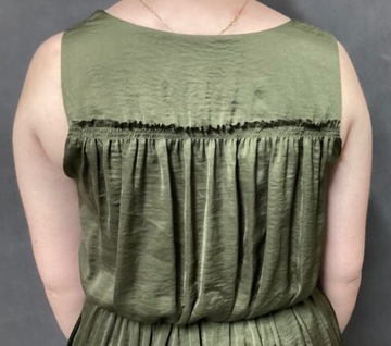 Zielona sukienka bez rękawów kieszenie Reserved 42