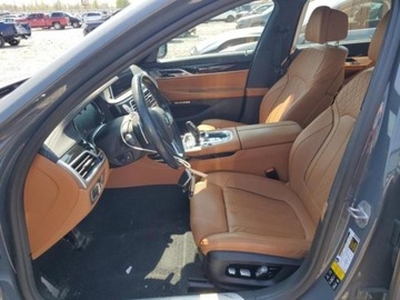 BMW Seria 7 G11-G12 Sedan 750i 450KM 2018 BMW Seria 7 750 XI 2018, od ubezpieczalni 4.4 Benzyna 450KM, zdjęcie 6