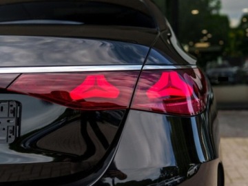 Mercedes Klasa E W214 Sedan 2.0 220d 197KM 2025 E Klasa 220 d 4-Matic AMG 2.0 (197KM) 2025, zdjęcie 7