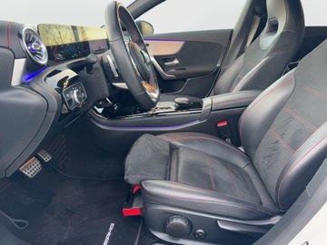 Mercedes CLA C118/X118 2020 Mercedes-Benz CLA 250 250e Plug-in Hybrid - Pakiet, zdjęcie 17