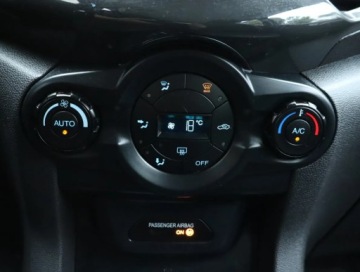 Ford Ecosport II SUV 1.0 Ecoboost 125KM 2015 Ford Ecosport 1.0 EcoBoost, Skóra, Klima, zdjęcie 14