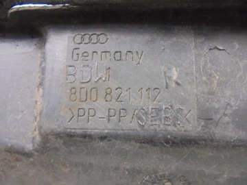 AUDI A4 B5 КРЫШКА ПЕРЕДНЯЯ ПРАВАЯ 8D0821112