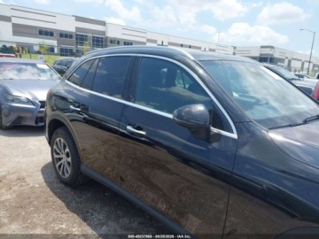 Mercedes GLC C254/X254 2024 Mercedes-Benz GLC 300 4matic Suv 2024 2.0 Benzyna 255KM, zdjęcie 3