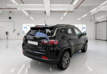 Jeep Compass II SUV Plug-In Facelifting 1.3 GSE T4 190KM 2022 Jeep Compass Plug-In Kamera Tempomat ACC Skora Automat Led FV23, zdjęcie 3