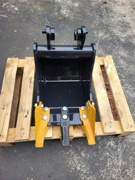 Łyżka kopiąca 30cm przedsiębierna do koparki JCB 8014 8015 8016 8018 8018