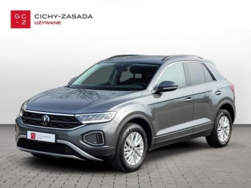 Volkswagen T-Roc I SUV Facelifting 1.5 TSI ACT 150KM 2022 Volkswagen T-Roc 1.5 TSI 150KM Life KameraVirtualGrzane FoteleAndroidSalon