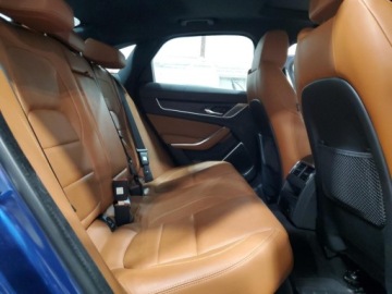 Jaguar XF II 2021 Jaguar XF 2021, 2.0L, 4x4, R-DYNAMIC SE, od ubezpieczalni 2.0 Benzyna 296KM, zdjęcie 8